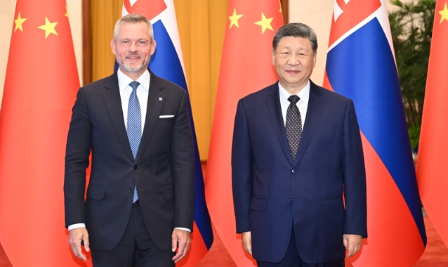 习近平同斯洛伐克总统佩列格里尼会谈
