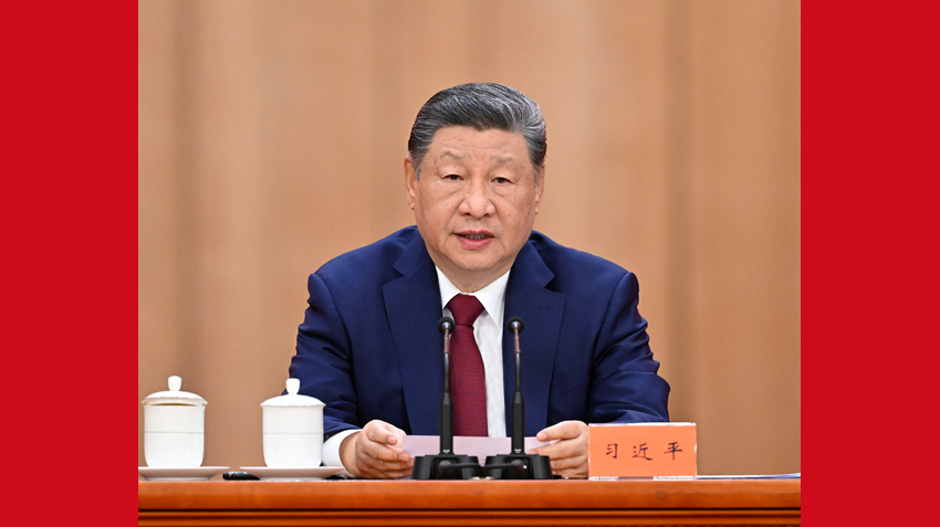 纪念中国工农红军长征胜利90周年大会在京隆重举行 习近平发表重要讲话
